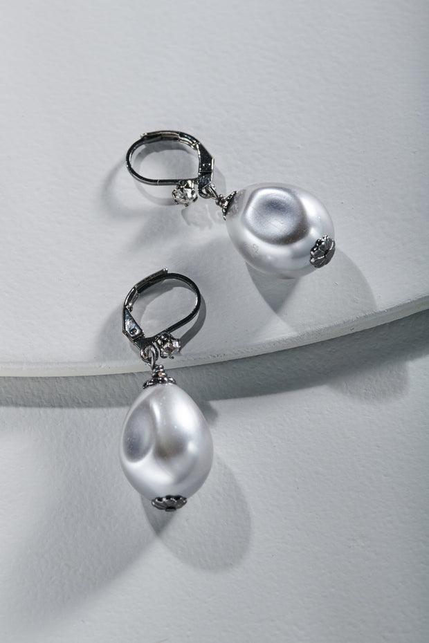1 1/2" Baroque Pearl Drop Earring - John Wind Maximal Art