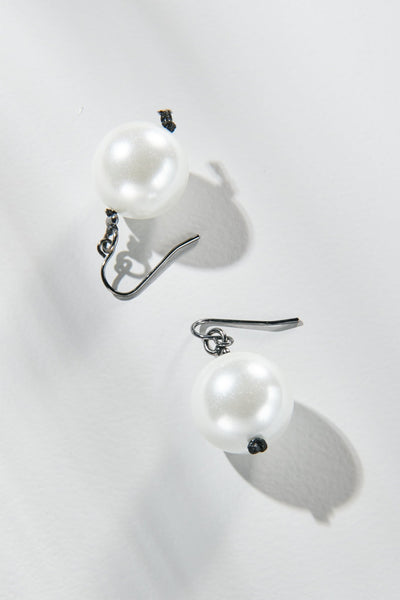 17mm Knotted Pearl Earrings - John Wind Maximal Art