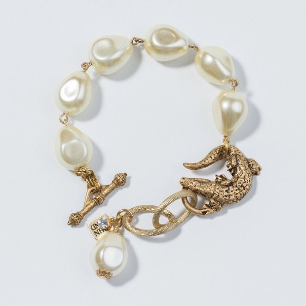 Baroque Pearl Bracelet with Gator Clasp - John Wind Maximal Art
